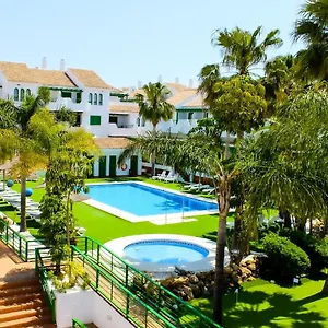 https://pueblo-el-goleto-aparthotel.1costadelsol.com